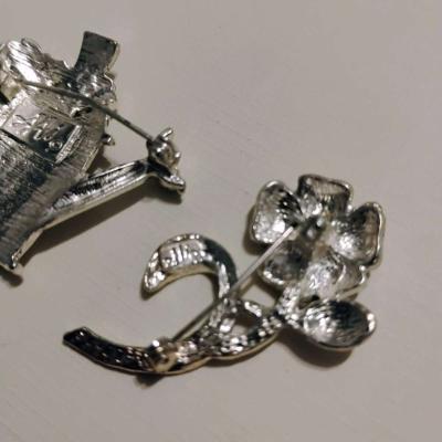 vintage 1980s signed AAI Spring and Floral pins - Thumbnail 5