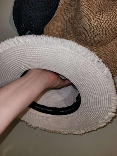 Ladies Hat Like new - Thumbnail 2