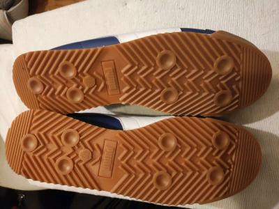 Men Puma size 11 - Thumbnail 4