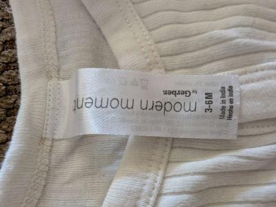 White sleepsuit without feet - Thumbnail 3