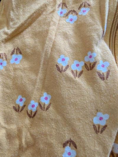 Baby yellow sleepsuit with feet 3 to 6 months - Thumbnail 2