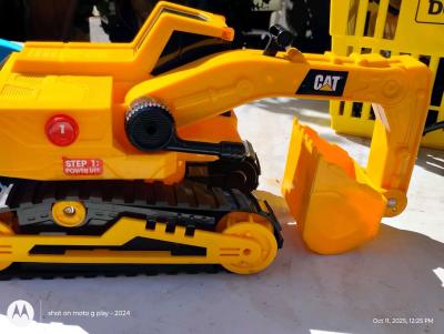 TOY BULLDOZER