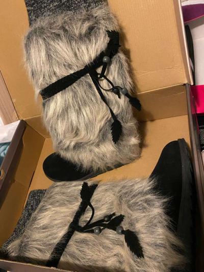 Muk luk knee high boots - Thumbnail 1
