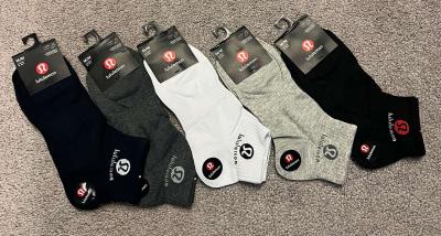 Lululemon Ankle Socks Medium - Thumbnail 1