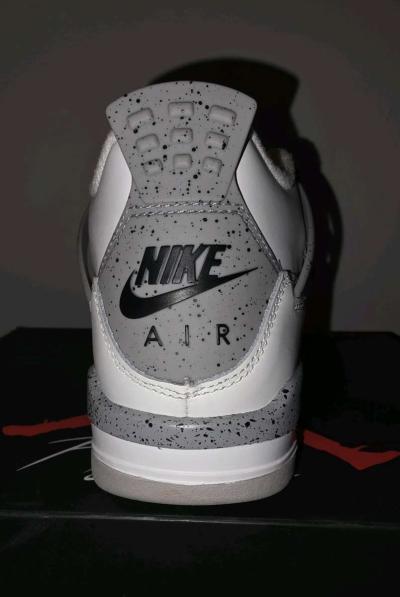 Air Jordan 4 Retro OG White Cement Youth Size 5 - Thumbnail 5