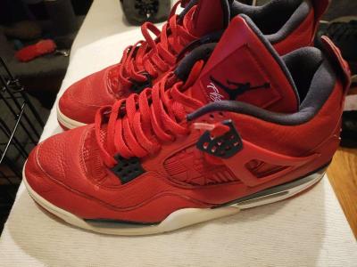 Jordan 4s size 12 - Thumbnail 2
