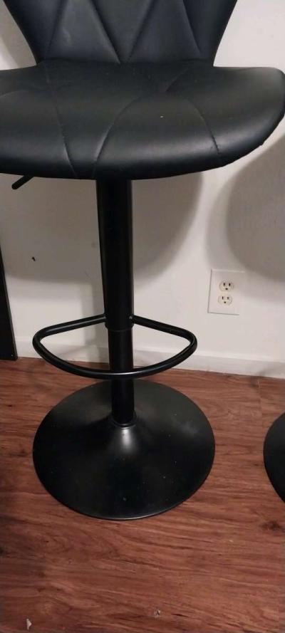 2 black barstools adjustable height - Thumbnail 2