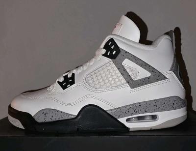 Air Jordan 4 Retro OG White Cement Youth Size 5 - Thumbnail 3