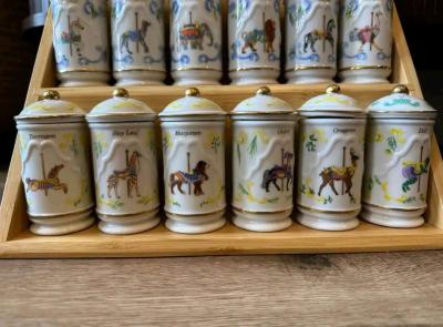 RARE LENOX 1993 CAROUSEL SPICE JARS FULL SET - Thumbnail 2
