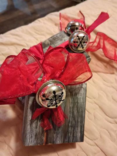 small wooden blocks made into Christmas decorations - Thumbnail 5