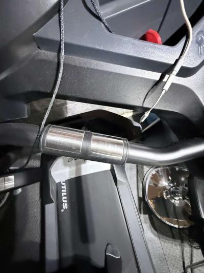 utilus T616 Folding Treadmill  Excellent Condition Barely Us - Thumbnail 4