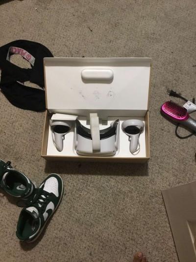 Oculus meta quest 2 - Thumbnail 2