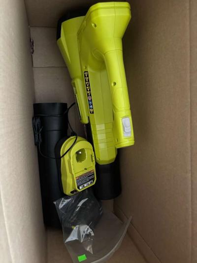 Ryobi P21110 blower kit with battery n charger - Thumbnail 2