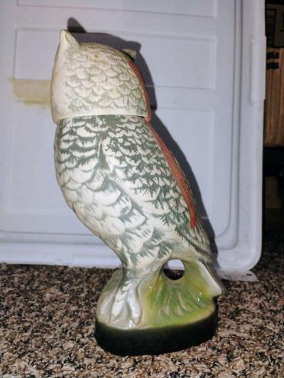 1979  collectible Jim Beam owl decanter empty  flawless - Thumbnail 2