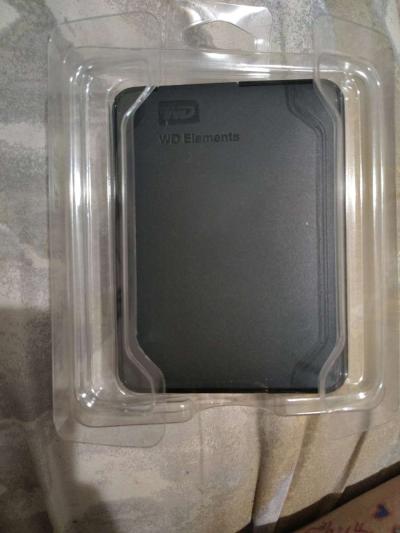 brand new black 1 TB storage - Thumbnail 2