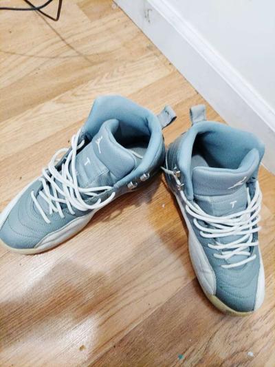 size 7 jordan 12s take for 20 - Thumbnail 2