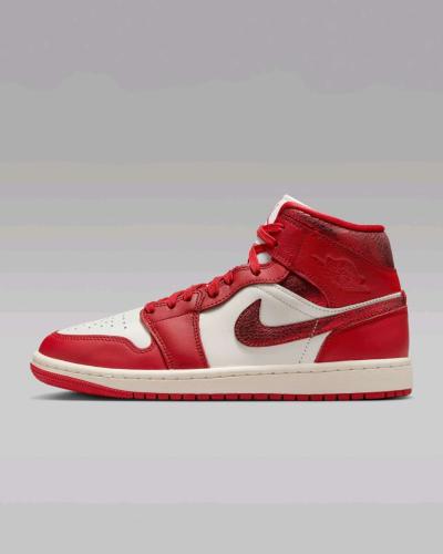 Air Jordan 1 Mid SE