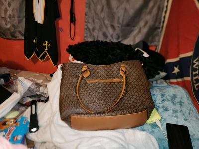Michael khors satchel purse