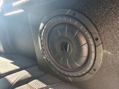 2010 nissan titan - Thumbnail 3