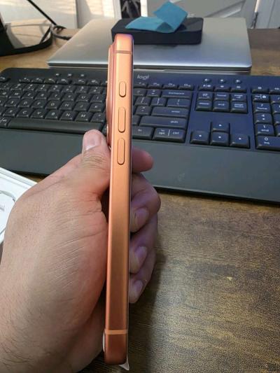 iPhone 17 Pro - Thumbnail 2