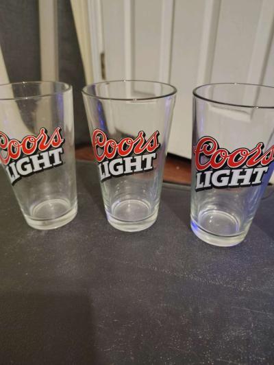 Set of 4 Coors Light Glasses - Thumbnail 3