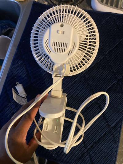 Genesis Convertible Clip Fan - Thumbnail 3