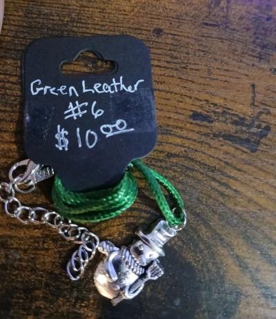 Green Leather Christmas Necklace pt1 - Thumbnail 6