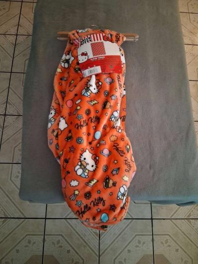 Hello Kitty Bed Blanket with Plush Toy Bag - Thumbnail 3