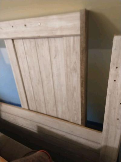 2 footboard headboards and frame - Thumbnail 4