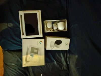 Google nest and Google hub camera and monitor