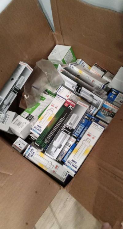 LED lights bulbs and fixtures - Thumbnail 4