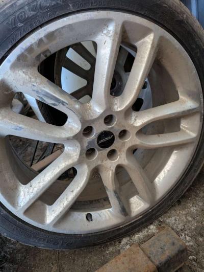 09 Ford edge sport 22inch rims and tires - Thumbnail 2