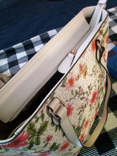 BRAND NEW GUESS FLORAL PURSE BAG - Thumbnail 3