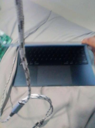 MACBOOK AIR 2025 - Bellevue, Washington