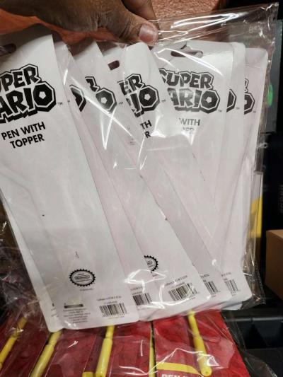 Mario Pens with Topper - Thumbnail 2