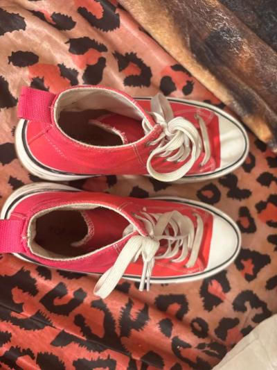 pink converses shoes - Thumbnail 5