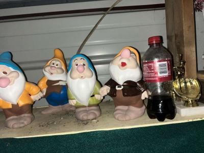 Snow White and the Steven darwfs - Thumbnail 4