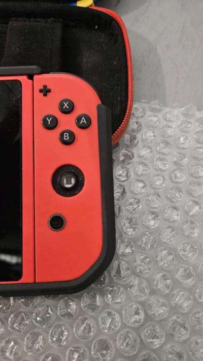 Nintendo Switch - Thumbnail 6