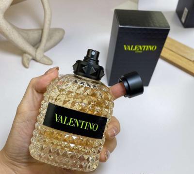 yellow Valentino cologne - Thumbnail 2