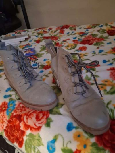 Mia Grant Gray Suede Wedge Boots