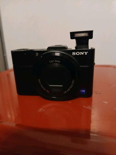 Sony RX100 II DIGITAL CAMERA - Thumbnail 2