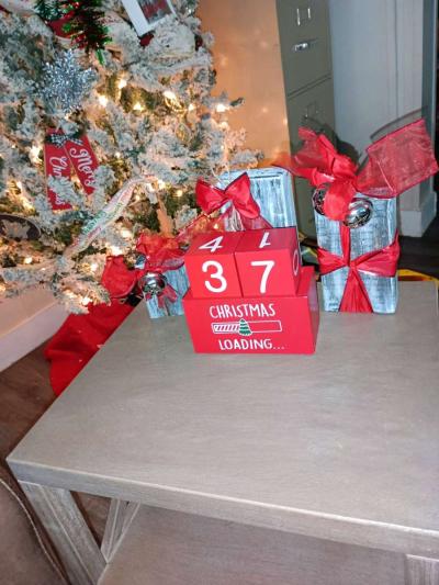 small wooden blocks made into Christmas decorations - Thumbnail 6