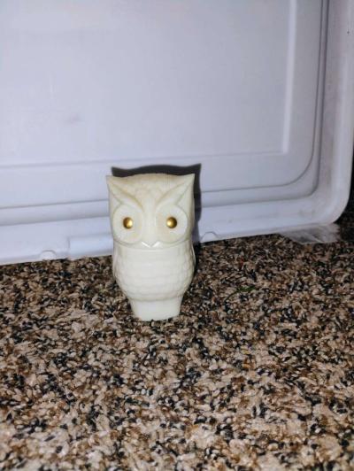 vintage avon screech owl milk glass perfume jar in amazing - Thumbnail 6