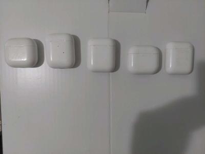 airpods for sell - Thumbnail 2