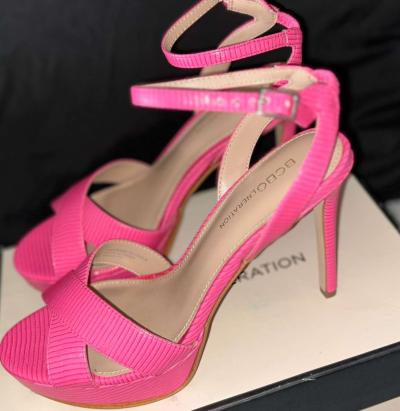 BCBGeneration Fuscia Heels - Thumbnail 5