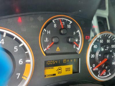 2010 nissan titan - Thumbnail 4