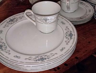 antique porcelain China dishware - Thumbnail 3