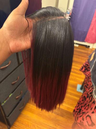 short burgundy and black wig - Thumbnail 1