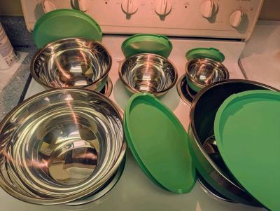 Stainless Steel Mixing Bowl Set - Thumbnail 3