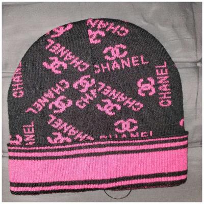 Chanel Black and Pink Logo Beanie - Thumbnail 3